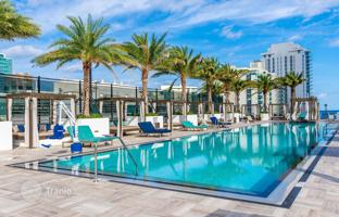 2-bedroom apartments in condo 97 m² in South Ocean Drive for $960,000