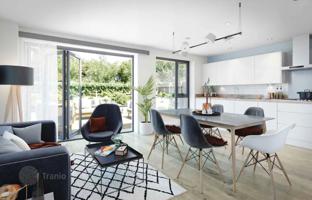 Spacious house with a parking in a residence with landscaped gardens, Barnet, London, UK for £1,695,000
