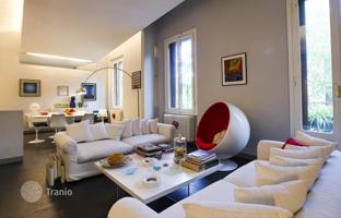 2-bedroom apartment 165 m² in Florence for 1,100,000 €