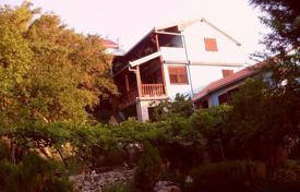 House with six apartments and a view of the lake, Vrlika, Croatia for 550,000 €