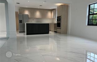 4-bedroom house 235 m² in Miami Shores for $1,469,000
