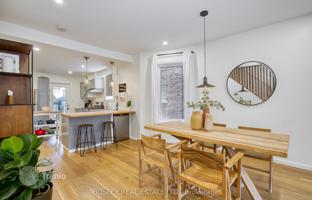 10-bedroom townhouse in Old Toronto for C$1,914,000