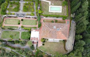 8-bedroom villa in Pietrasanta. Price on request