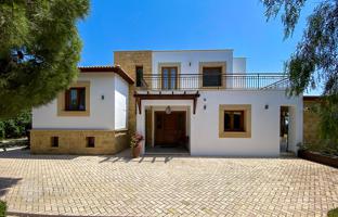 6-bedroom villa 300 m² in Aphrodite Hills for 3,300,000 €