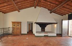 7-bedrooms country seat 500 m² in Siena, Italy for 1,290,000 €