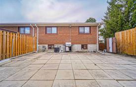 Terraced house – Scarborough, Toronto, Ontario,  Canada for C$1,237,000