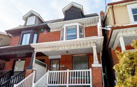 Terraced house – Dufferin Street, Toronto, Ontario,  Canada for C$1,199,000