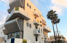 Spacious duplex with sea views, Larnaca, Cyprus for 330,000 €