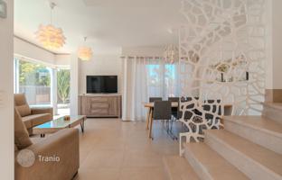 3-bedroom villa 146 m² in Playa Paraiso for 1,075,000 €