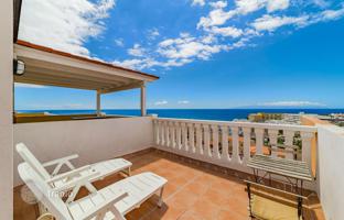 2-bedroom penthouse 106 m² in Callao Salvaje for 320,000 €
