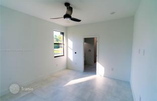 3-bedroom house 195 m² in Lehigh Acres for $395,000