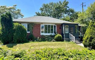 7-bedroom house in North York for C$2,196,000