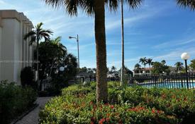 Condo – Hallandale Beach, Florida, USA for $335,000