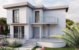 A four-bedroom villa with its own pool next to the sea in Kyrenia, Karshiyaka district for 516,000 €