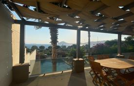 Seafront villa in Bodrum, with a swimming pool, terraces, jacuzzi and 2 fireplaces for $4,232,000
