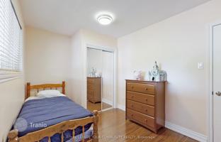 11-bedroom townhouse in North York for C$1,443,000