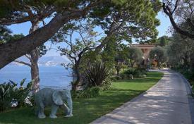 Waterfront property — Close to Paloma beach. Price on request