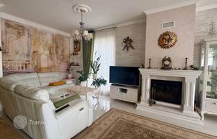 3-bedroom apartment 180 m² in Lepetane for 499,000 €
