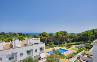 4-bedroom townhouse 264 m² in Lloret de Mar for 620,000 €