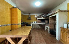 3 bedrooms; 3 bathrooms; Garden; Sea view for 550,000 €