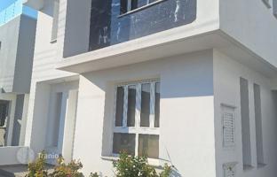 3-bedroom cottage 185 m² in Livadia for 450,000 €