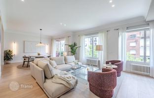 Stylish three-bedroom apartment in the Goya district of Madrid, Spain for 2,300,000 €