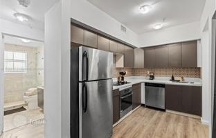 2-bedroom apartments in condo 44 m² in Miami Beach for $310,000
