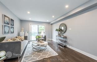 8-bedroom house in Scarborough for C$1,275,000