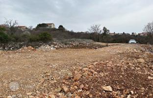 Land plot 1,061 m² in Krk for 115,000 €