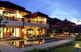 Villa with a swimming pool in a residence with a spa center, tennis courts and a golf club, Phuket, Thailand for $4,500 per week