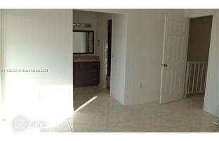 3-bedroom apartments in condo 152 m² in Palmetto Bay for $335,000