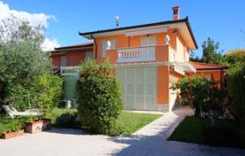 Beautiful new villa with a garden and a parking at 750 meters from the sea, in the center of Forte dei Marmi, Italy. Price on request