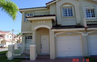 4-bedroom house 195 m² in Doral for $649,000