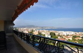 Three-bedroom apartment in the most prestigious residence, Fabron, Nice, France. Price on request