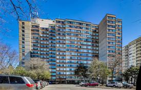 Apartment – Bathurst Street, Toronto, Ontario,  Canada for C$1,037,000