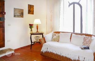 16-bedroom villa in Tuscany for 2,750,000 €