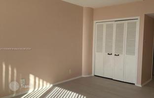 1-bedroom apartments in condo 106 m² in Miami Beach for $450,000