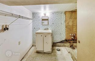 6-bedroom townhouse in North York for 845,000 €