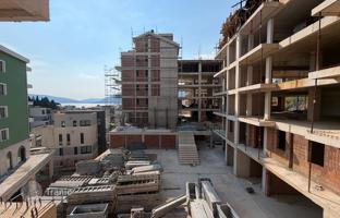 1-bedroom apartment 52 m² in Tivat city for 204,000 €