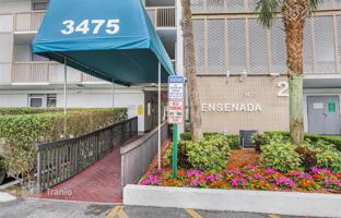 1-bedroom apartments in condo 69 m² in Miami for $269,000