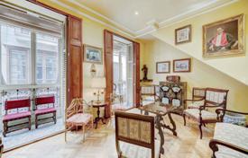 TO REFURBISH first and second floor duplex next to Santa Eulalia for 800,000 €