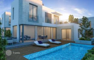 Gated residence with a swimming pool, a spa and a tennis court near the sea, Kapparis, Cyprus for From 415,000 €