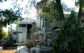 Small house with a terrace, sea views and a garden, Poros, Peloponnese, Greece for 220,000 € Small house with a terrace, sea views and a garden, Poros, Peloponnese, Greece for 220,000 €