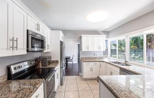 4-bedroom house 242 m² in Fort Lauderdale for $1,099,000