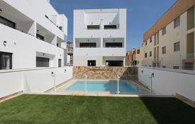 New townhouse with sea views in Guardamar del Segura, Alicante, Spain for 166,000 €