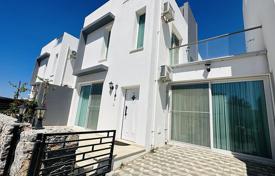 Finished fully furnished townhouse in, which is located in the Karshiyaka area just a 15-minute drive from the Kyrenia and 600m from the sea for 260,000 €