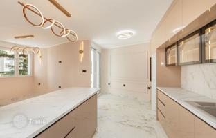 2-bedroom apartment 95 m² in Igalo for 350,000 €
