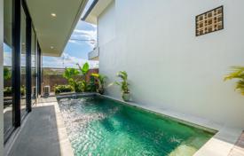 Modern Brand New 4 Bedroom Villas in The Heart Of Canggu for 381,000 €