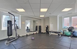 6-bedroom apartment in Lombard Street for C$1,097,000