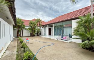 3-bedroom villa 300 m² in Pattaya for $438,000